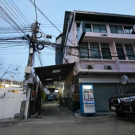 Lee Home Bangkok