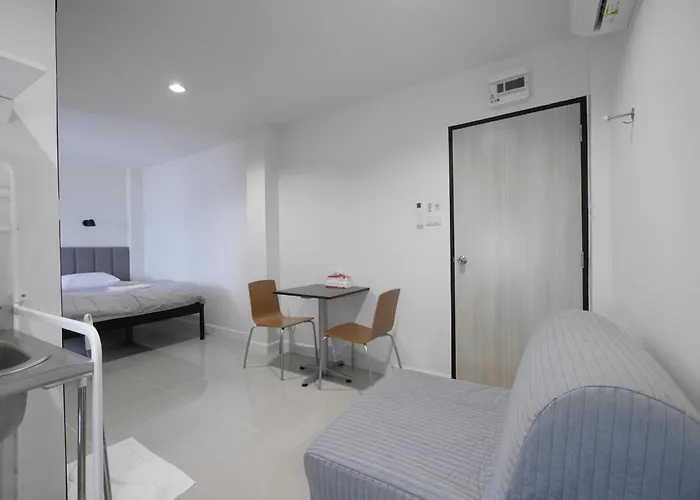Lee Aparthotel