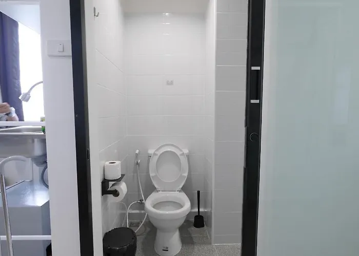 Lee Aparthotel 3*
