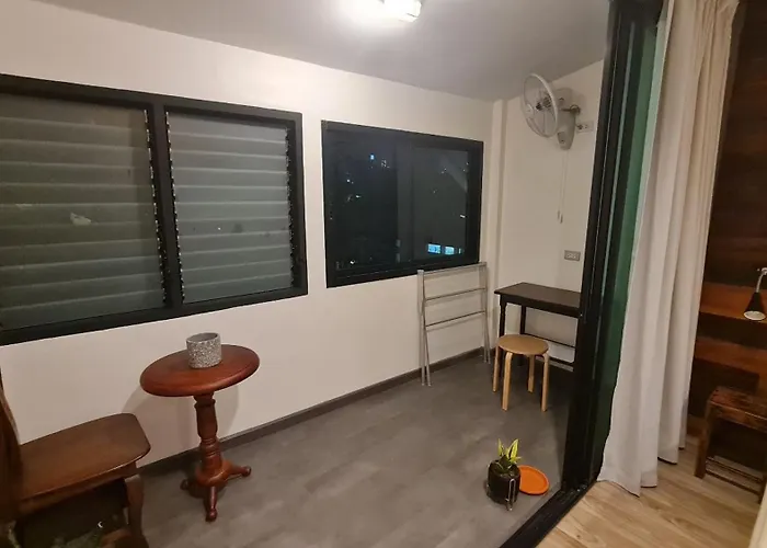 Lee Aparthotel 3*