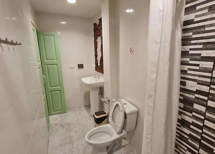 Lee Aparthotel