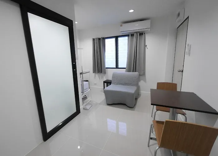 Lee Aparthotel