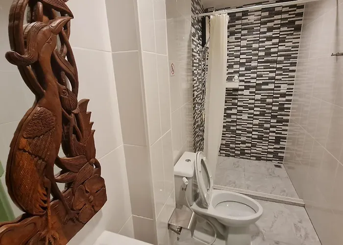 Lee Aparthotel 3*