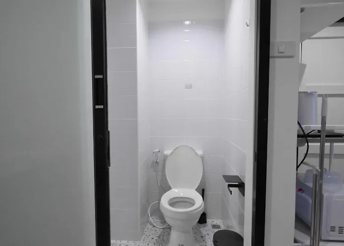 Lee Bangkok