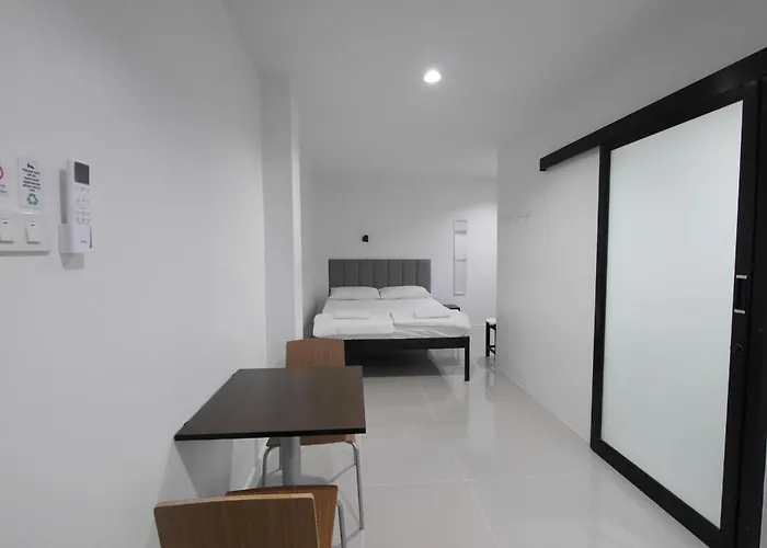 Aparthotel Lee