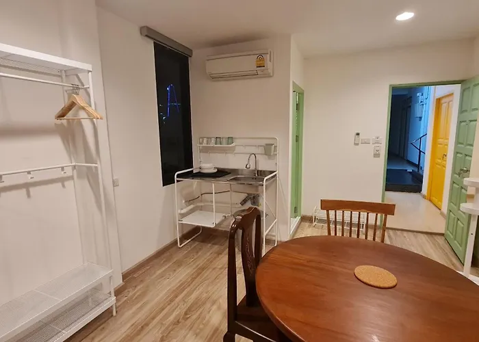 Lee Aparthotel 3*