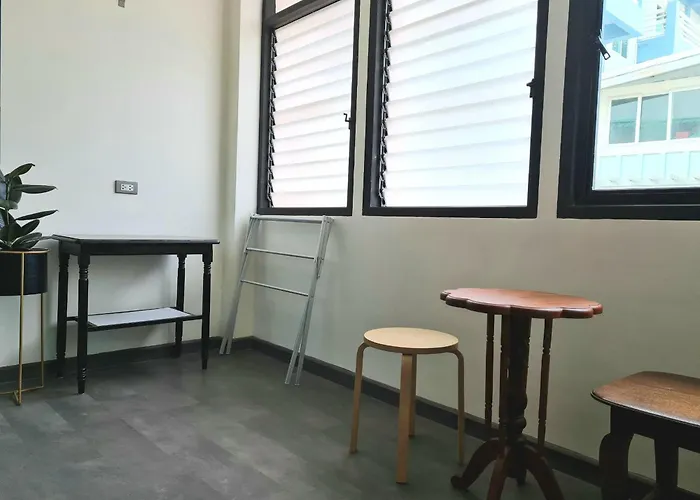 Aparthotel Lee 3*